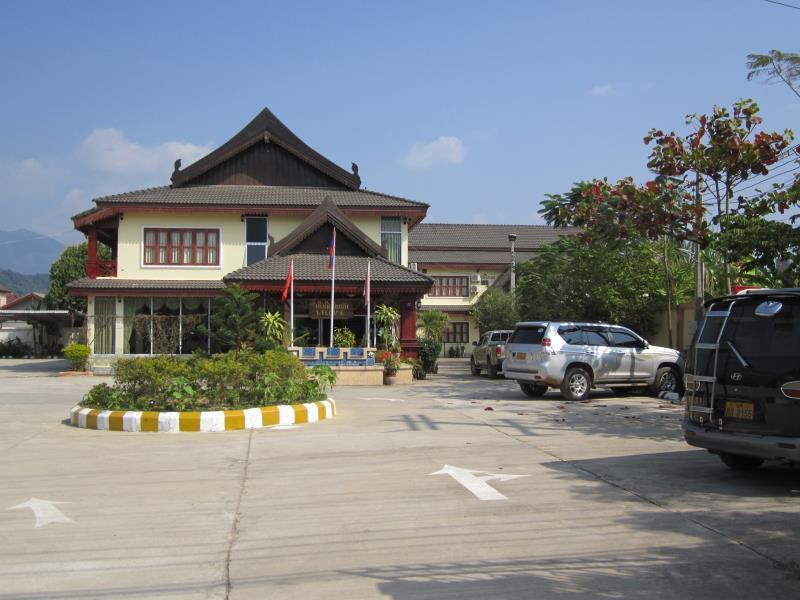 Khampaseuth Hotel Vang Vieng Exterior photo
